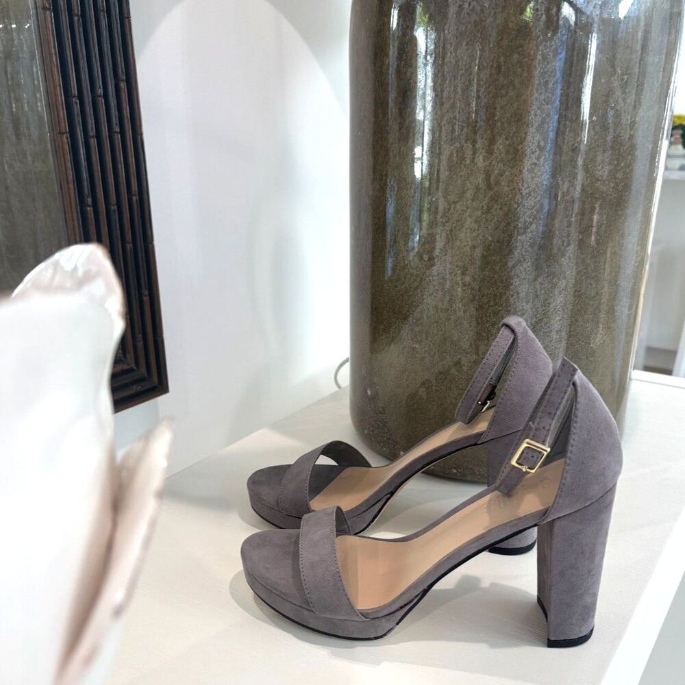 PARIS-02G Charlotte Russe Grey Faux Suede Platform Heeled Sandals Size 7 - Picture 6 of 10